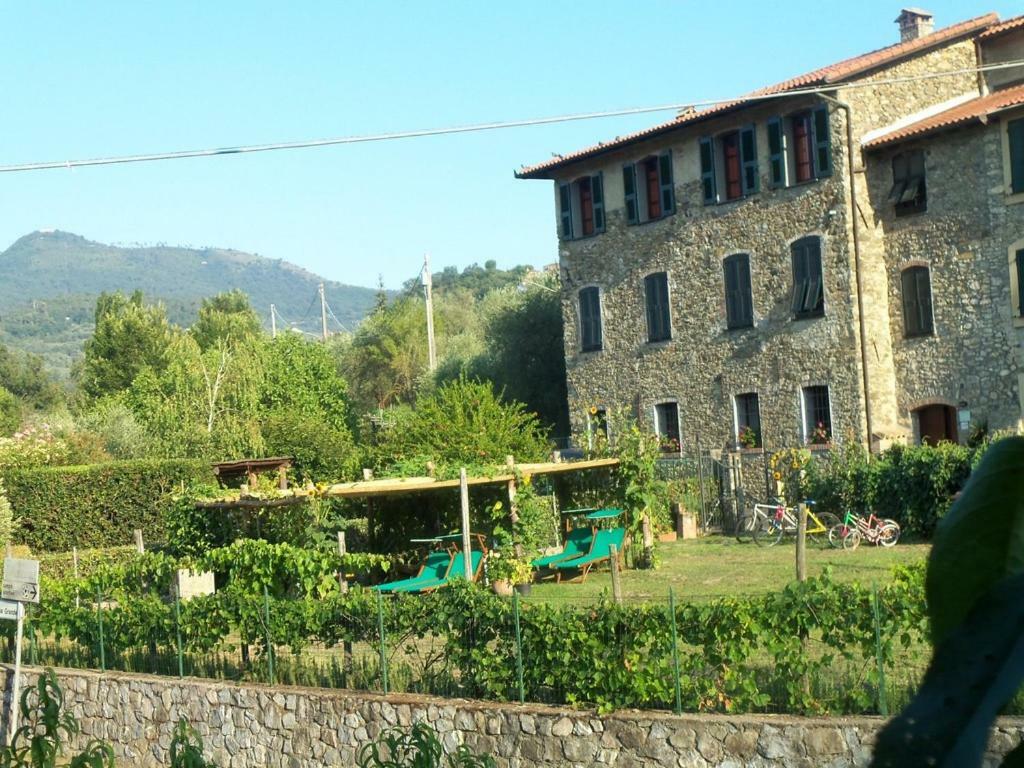 Villa Agriturismo A Veggia Vigna à Garlenda Extérieur photo